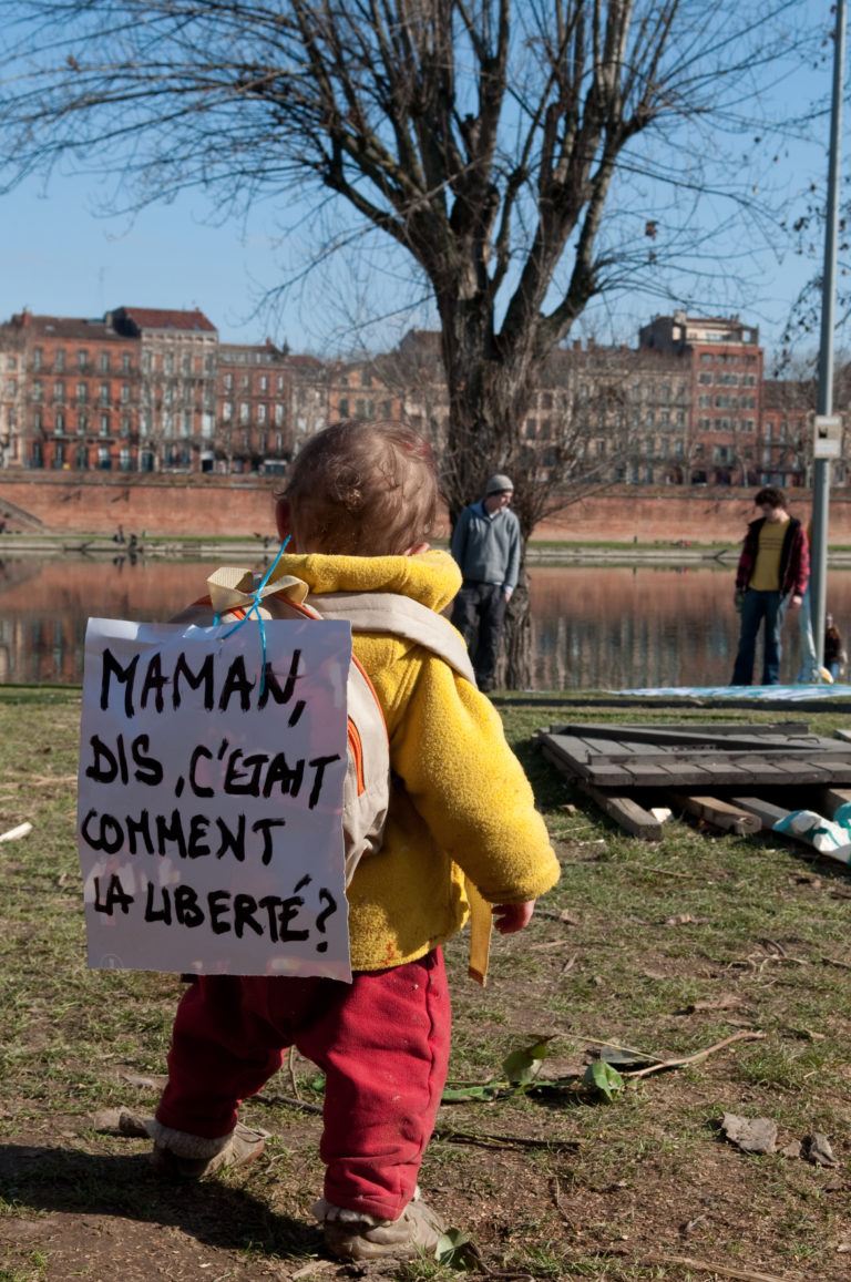 Rassemblement et manifestation contre l'article 32 ter de la loi LOPPSI 2 - A Toulouse - Le 5 février 2011 - Photo : Isabelle GABRIELI
